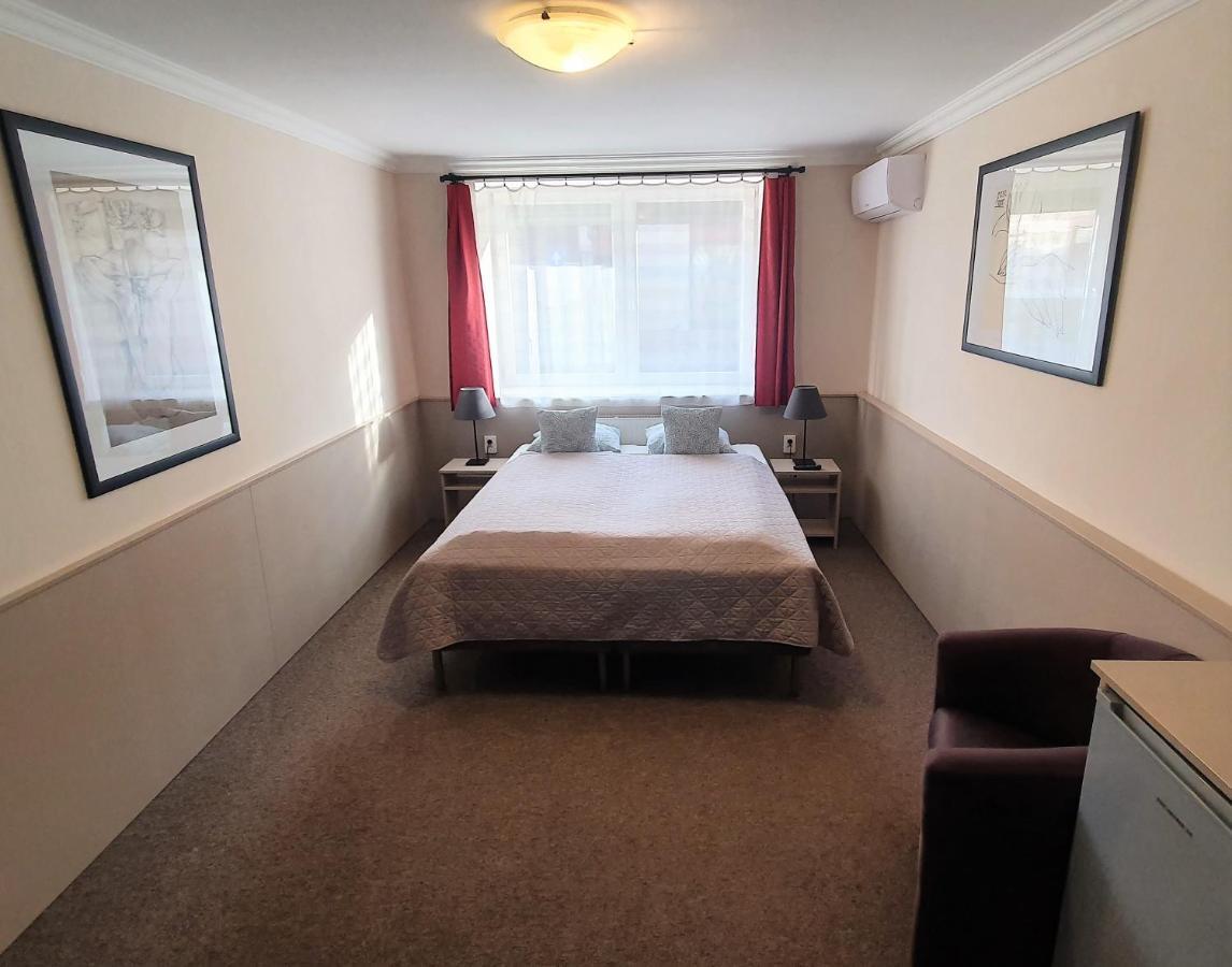 Central Motel Kecskemét Eksteriør billede