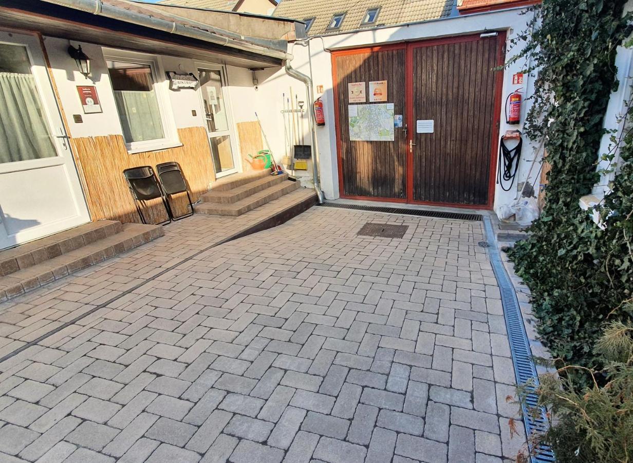 Central Motel Kecskemét Eksteriør billede